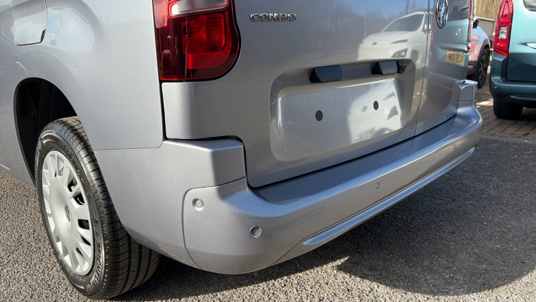 Vauxhall Combo Cargo Combo Xl Diesel 1.5 Turbo D 100ps Pro H1 Van